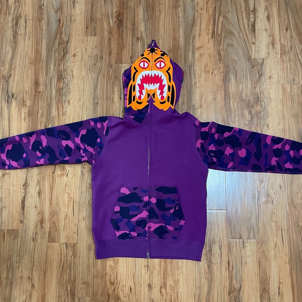 Color Camouflage-print zipped hoodie